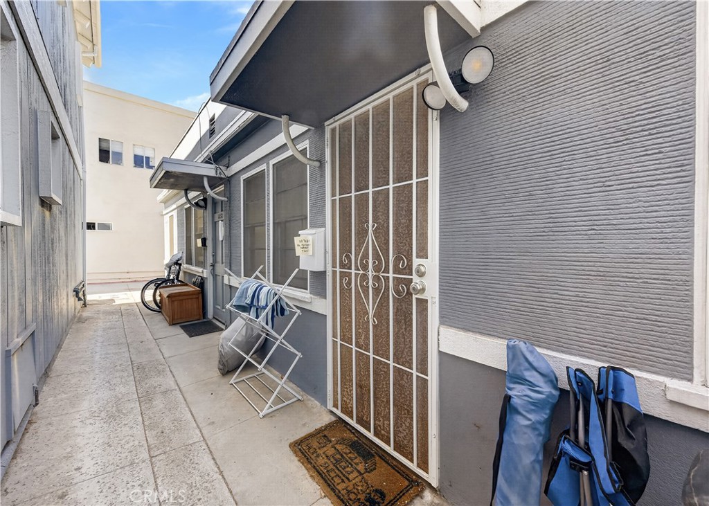 203 6th Street Property Photo 32