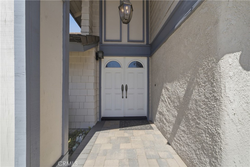 25211 Cinnamon Property Photo 3