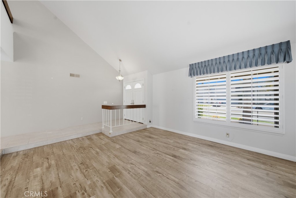 25211 Cinnamon Property Photo 5