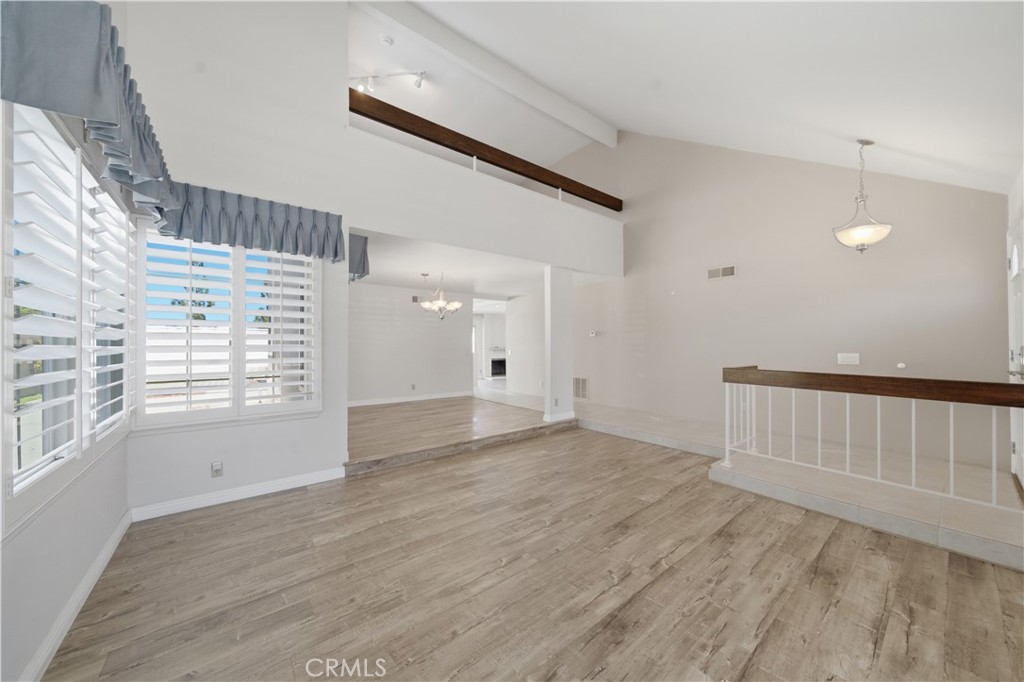 25211 Cinnamon Property Photo 6