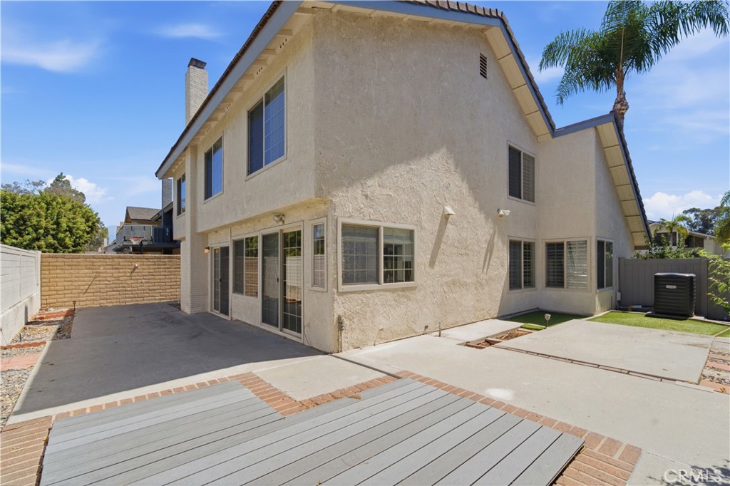 25211 Cinnamon Property Photo 36