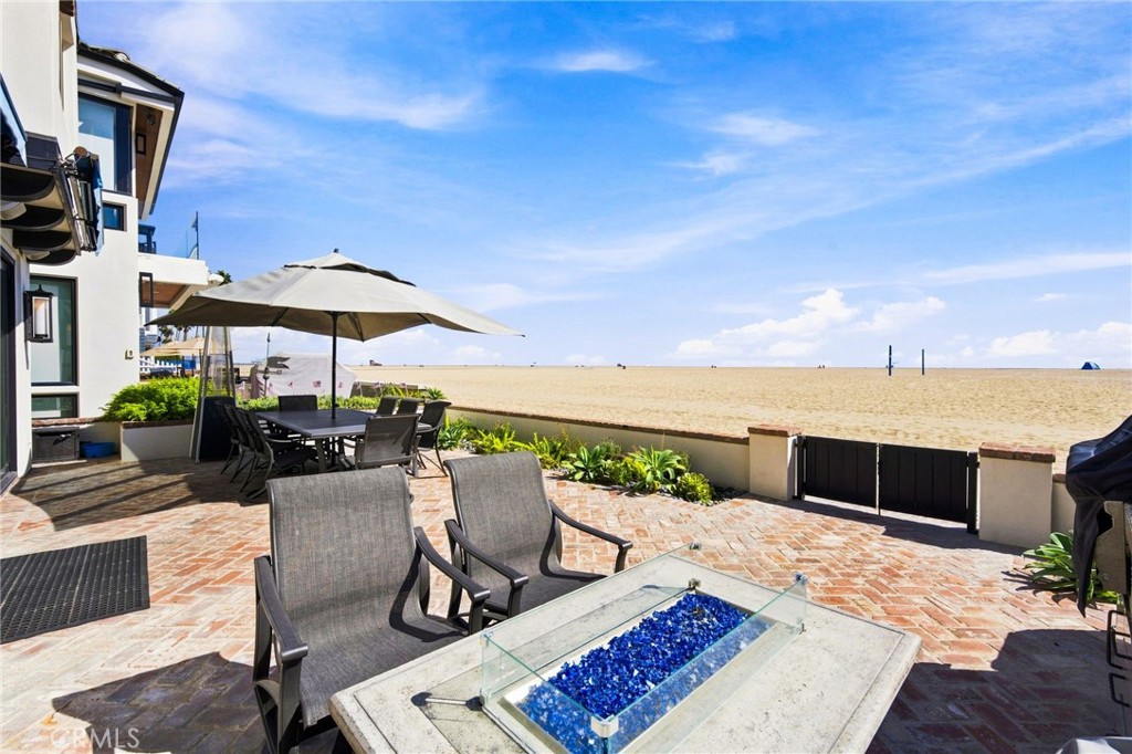 1228 W Oceanfront Property Photo 7