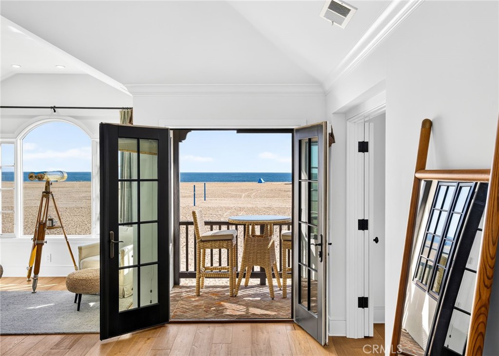 1228 W Oceanfront Property Photo 34