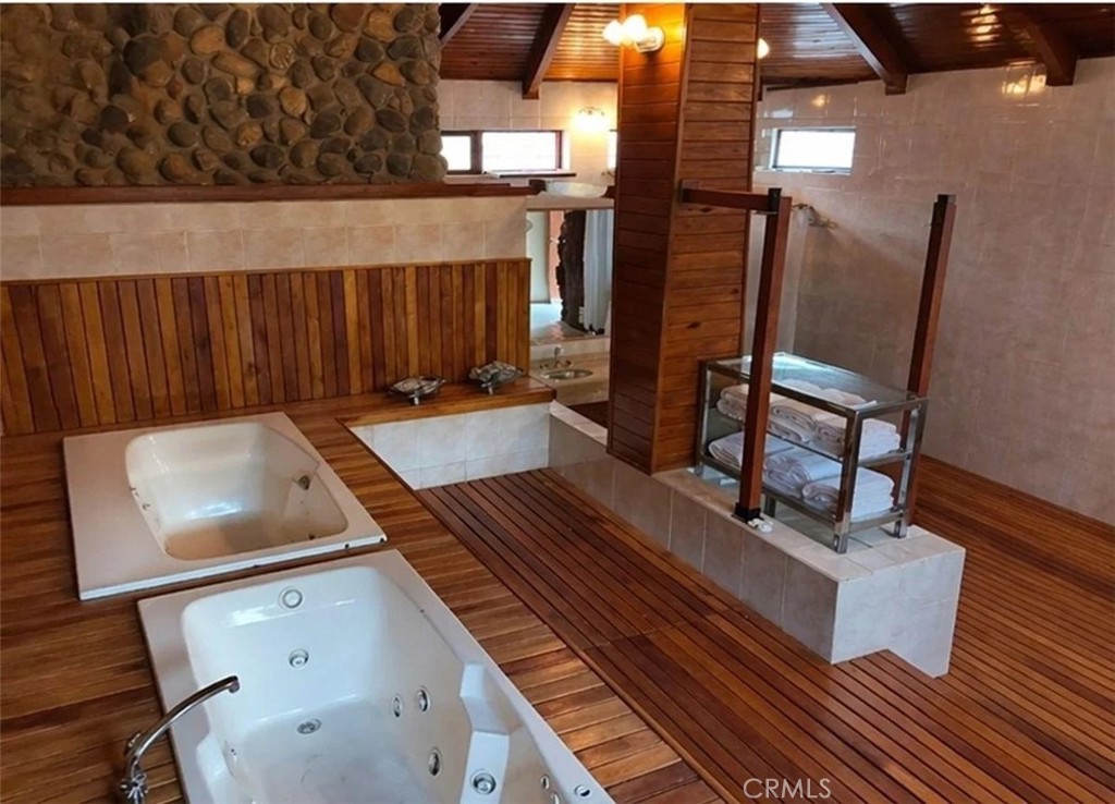 0 Mendoza, Argentina Property Photo 21