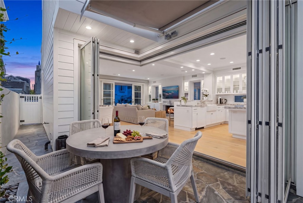 118 Sapphire Property Photo 8