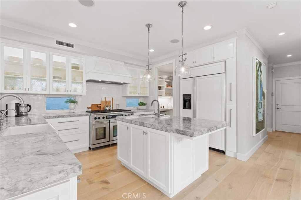118 Sapphire Property Photo 9