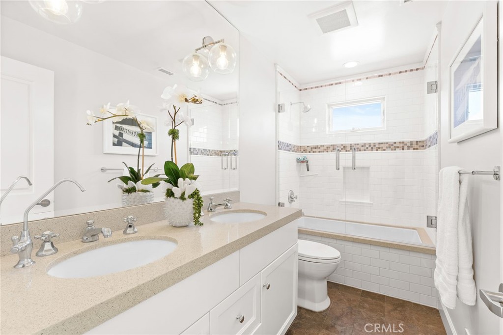 118 Sapphire Property Photo 31