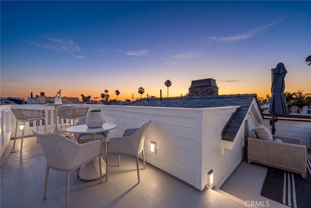 118 Sapphire Property Photo 38