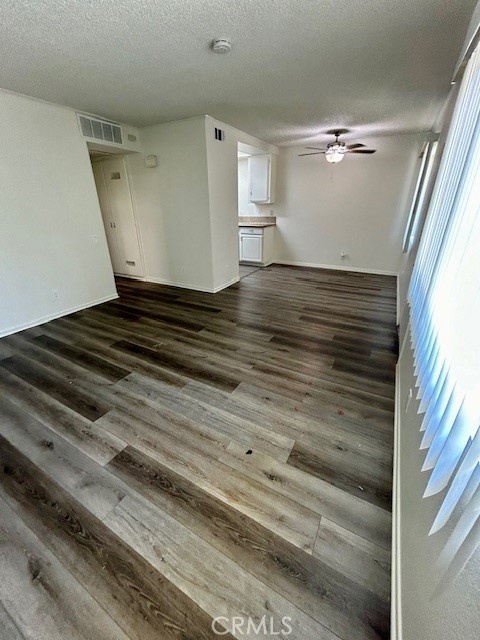 68460 Kings Road B Property Photo 10