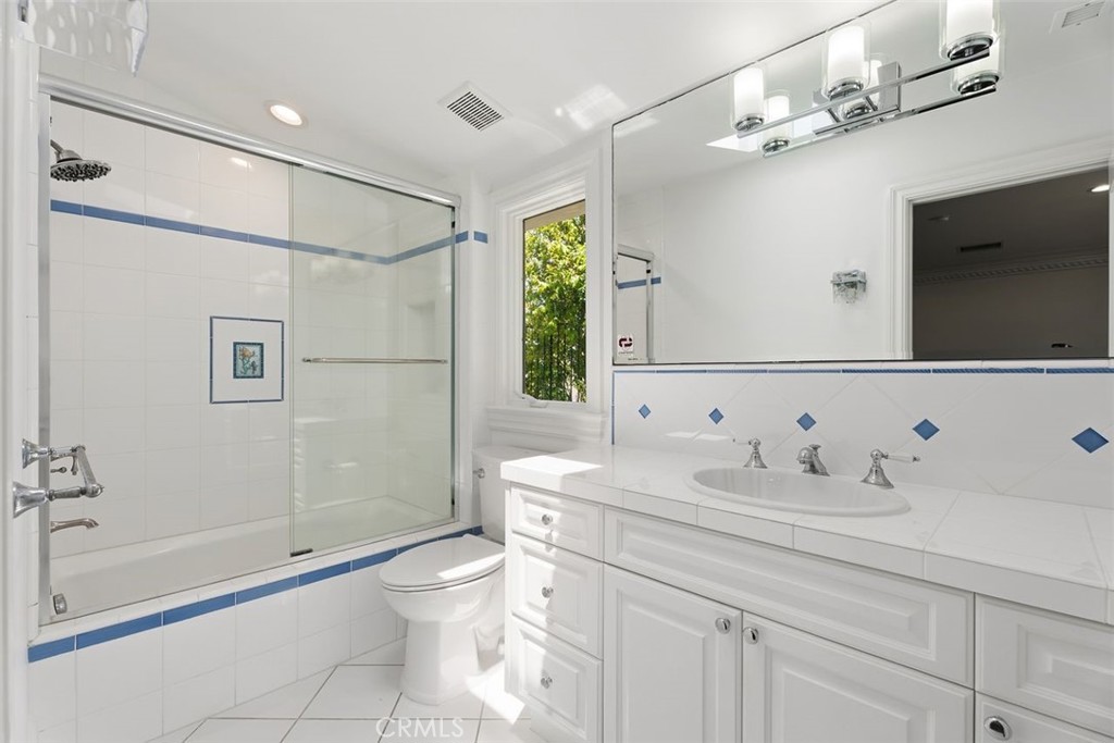 12 Torrey Pines Property Photo 37