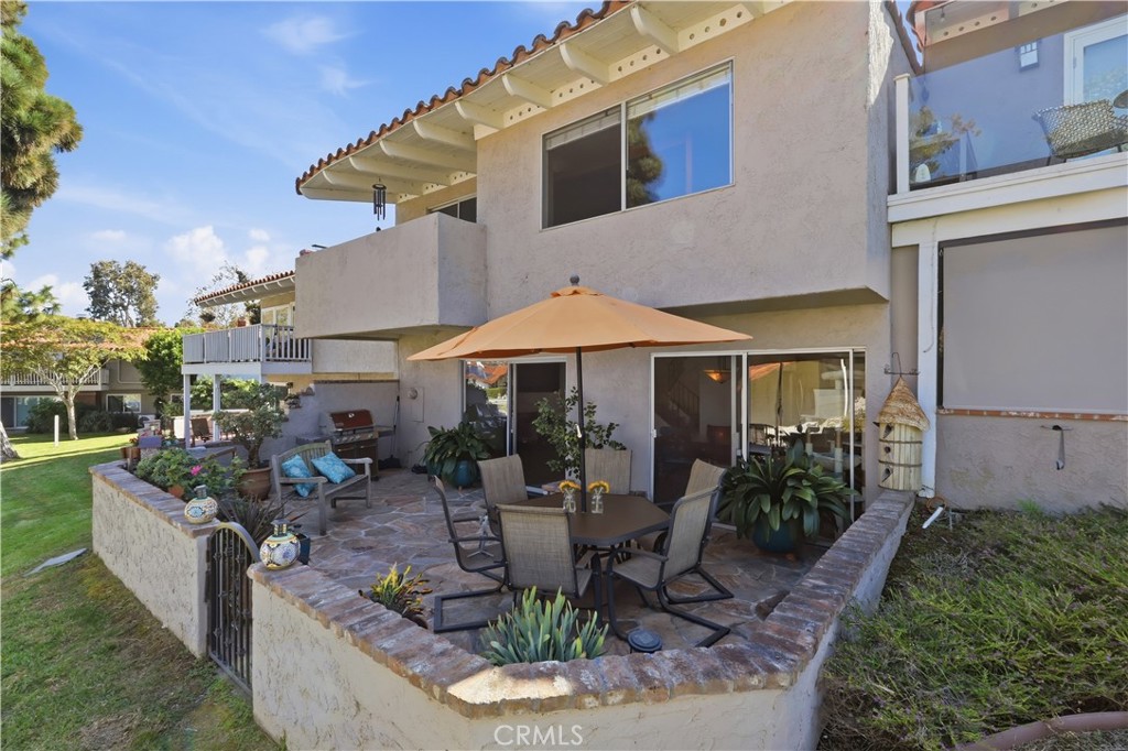 438 Vista Parada Property Photo 16