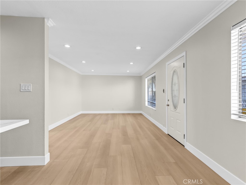 5530 Ackerfield Avenue 210 Property Photo 13