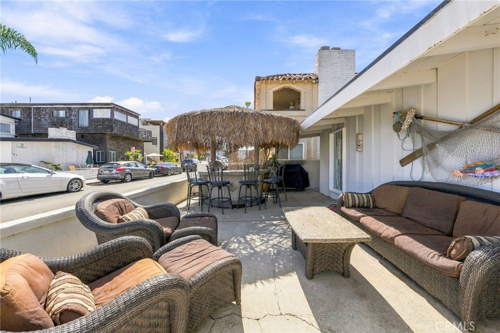 125 41st Property Photo 3