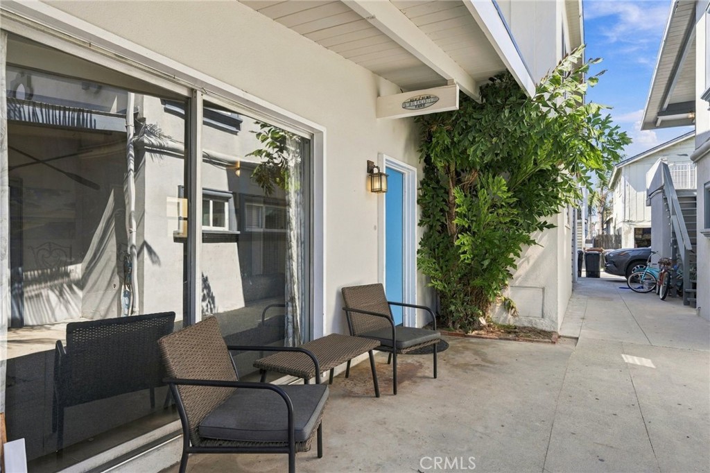 125 41st Property Photo 5