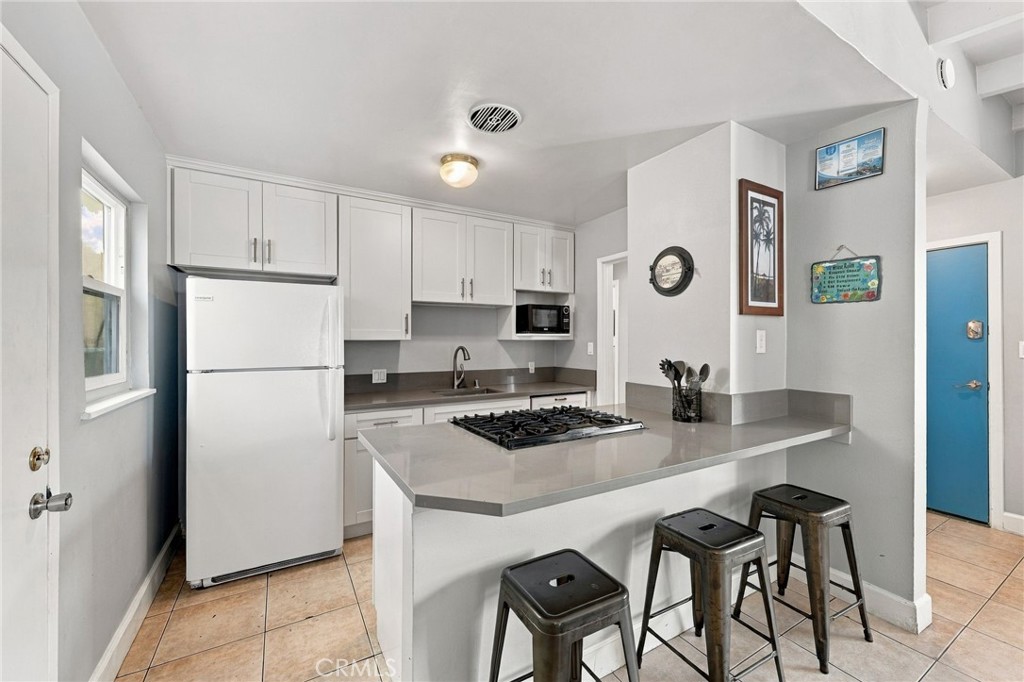 125 41st Property Photo 9