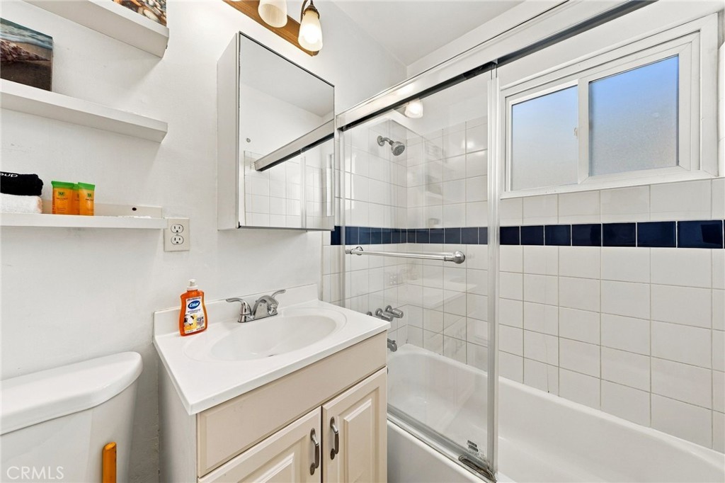125 41st Property Photo 23
