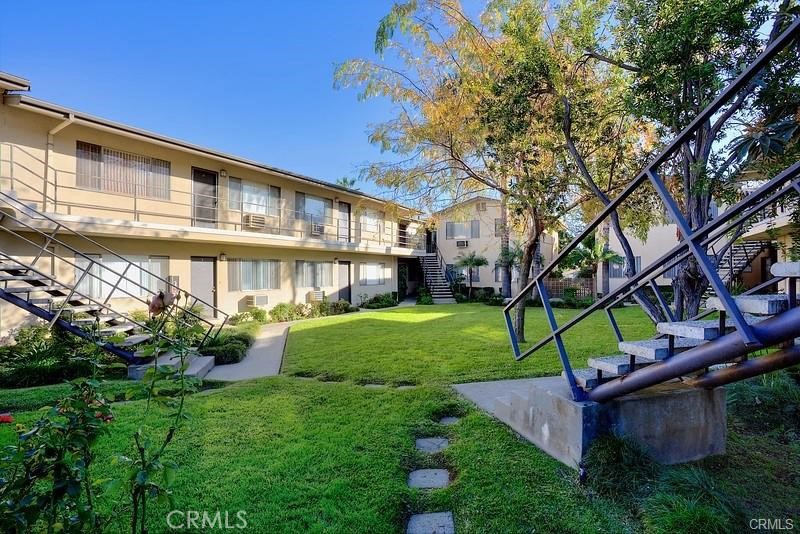 1119 W Duarte Road 18 Property Photo 1