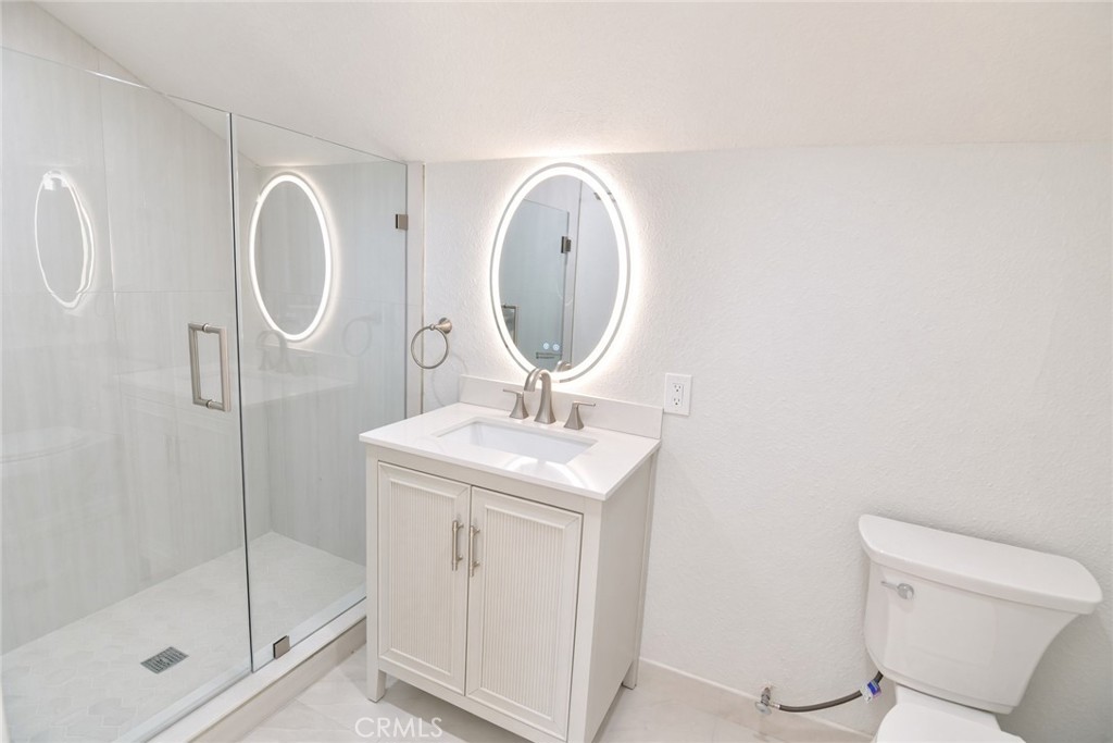 35 Lindberg Property Photo 9