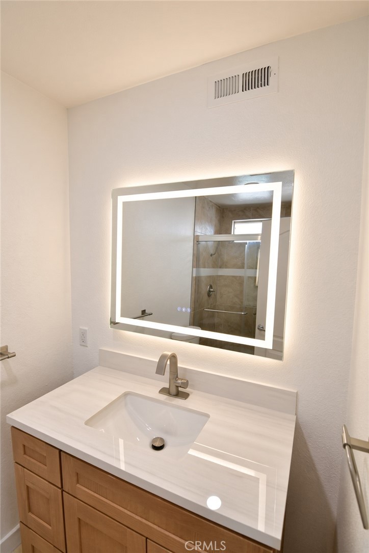 35 Lindberg Property Photo 12