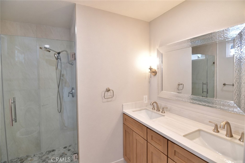 35 Lindberg Property Photo 16