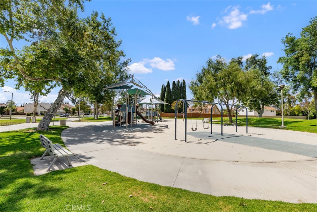 35 Lindberg Property Photo 25