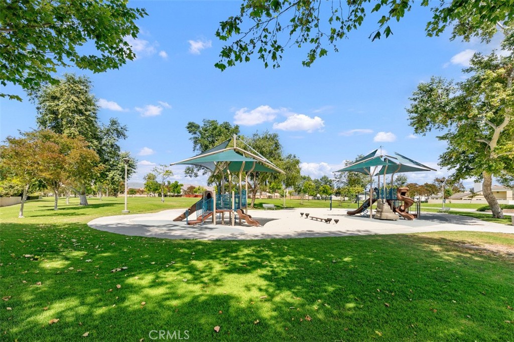 35 Lindberg Property Photo 26
