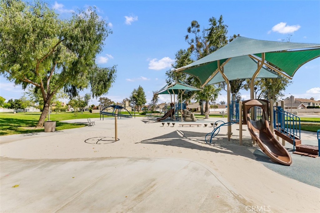 35 Lindberg Property Photo 27