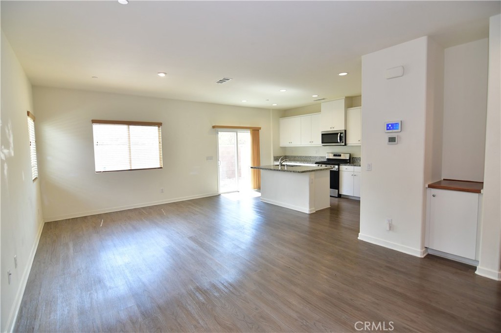 27371 Red Rock Rd Property Photo 2