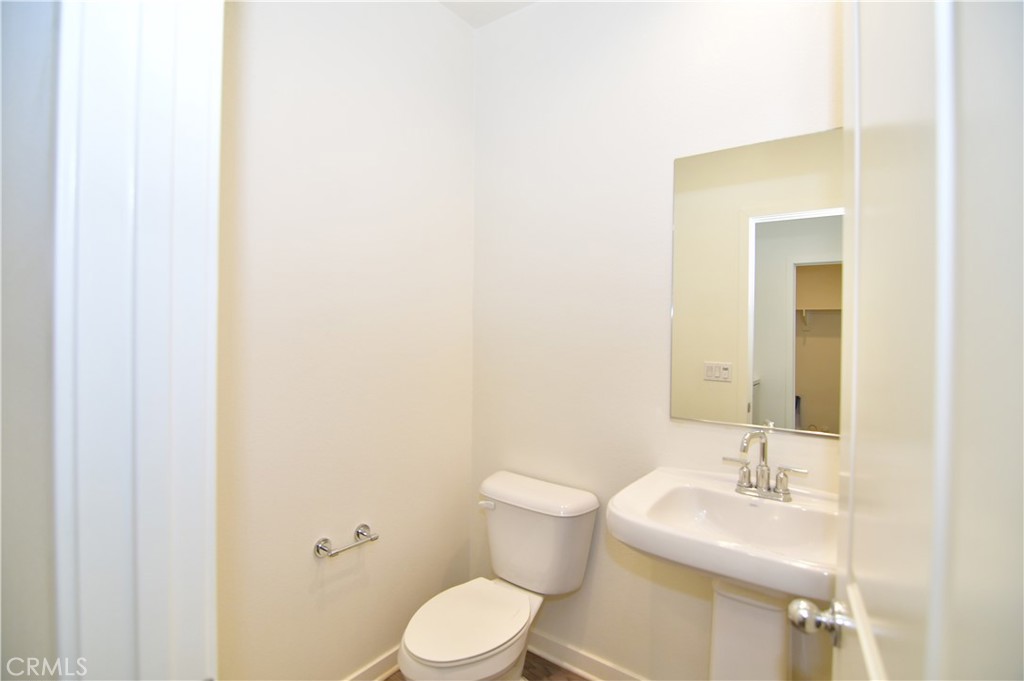 27371 Red Rock Rd Property Photo 5