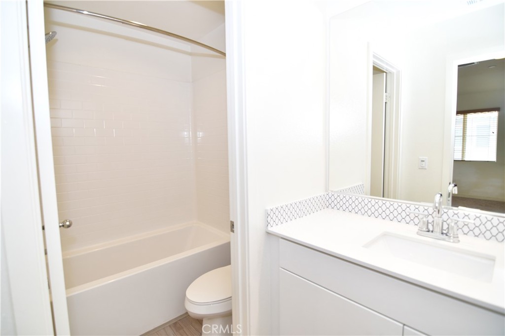 27371 Red Rock Rd Property Photo 9