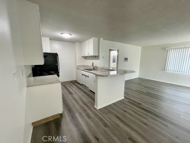685 E Vista Chino G Property Photo 16