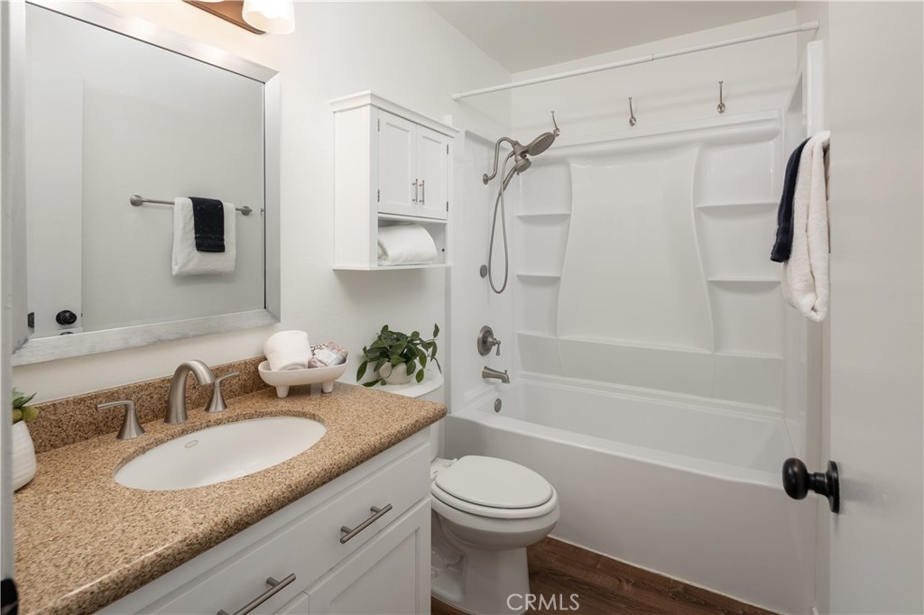 101 Rockwood 52 Property Photo 6