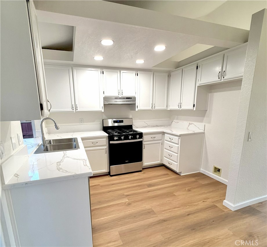 30500 Shenandoah Court Property Photo 4
