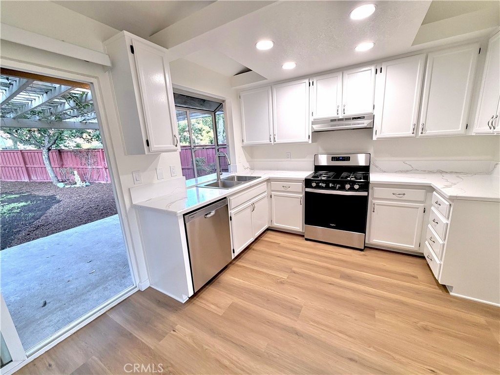 30500 Shenandoah Court Property Photo 5