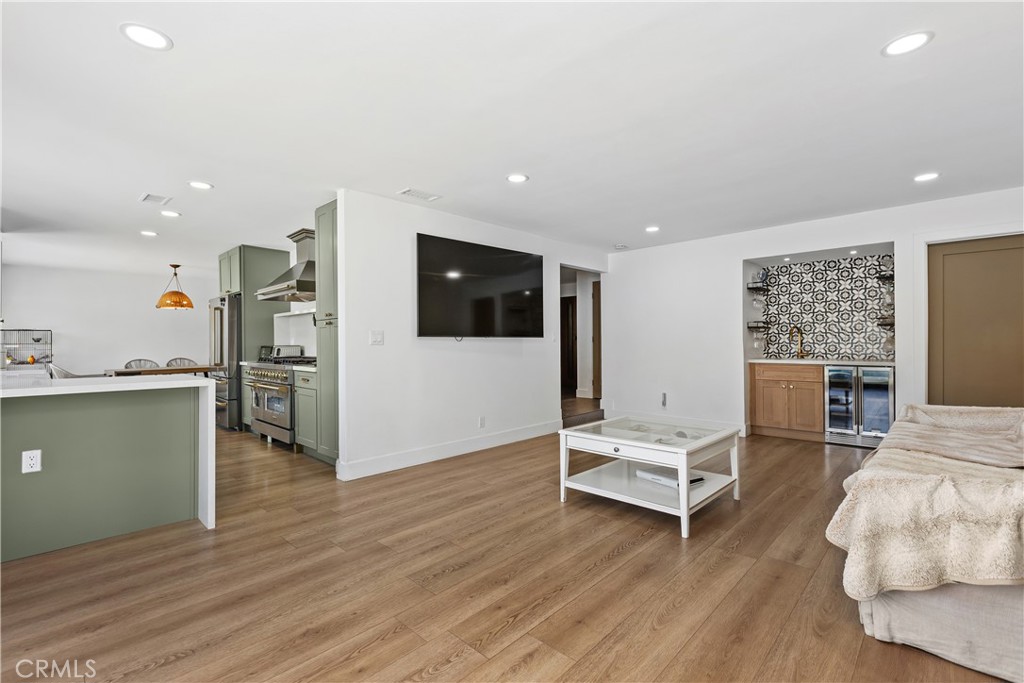 3550 Goldenrod Circle Property Photo 18