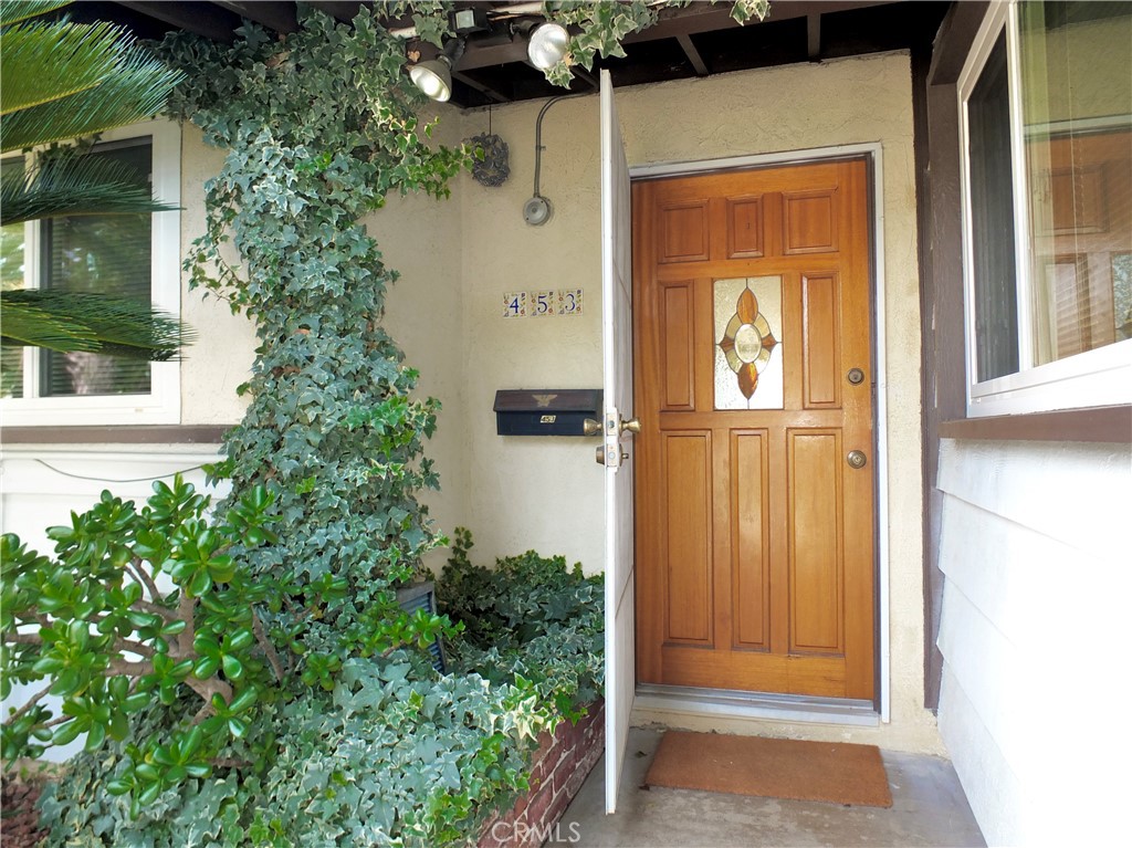 453 Princeton Drive Property Photo 3