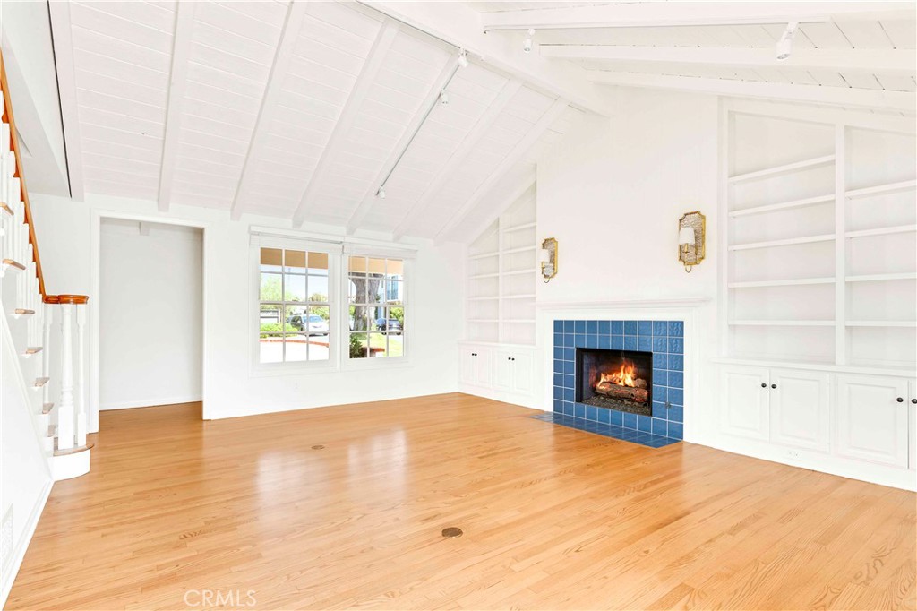 2562 Vista Drive Property Photo 8