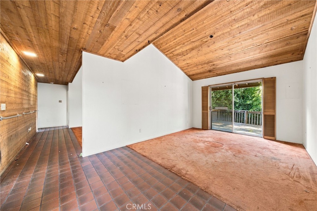 413 Santa Ana Property Photo 8