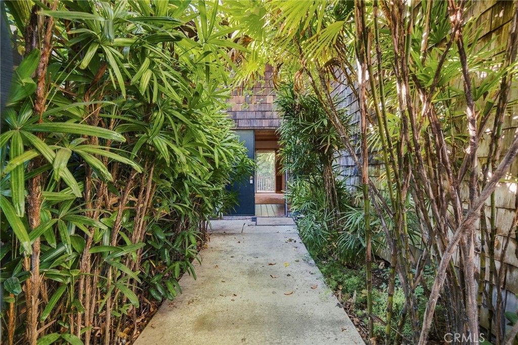 413 Santa Ana Property Photo 22