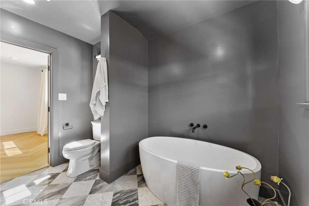 11110 Landale Street Property Photo 26