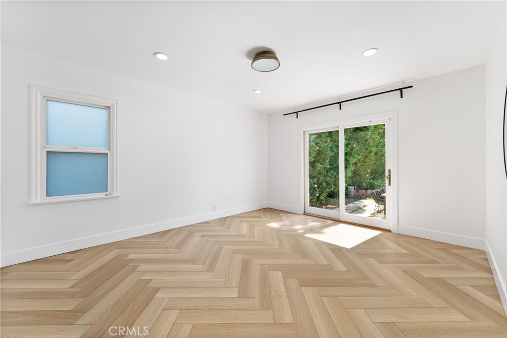11110 Landale Street Property Photo 30