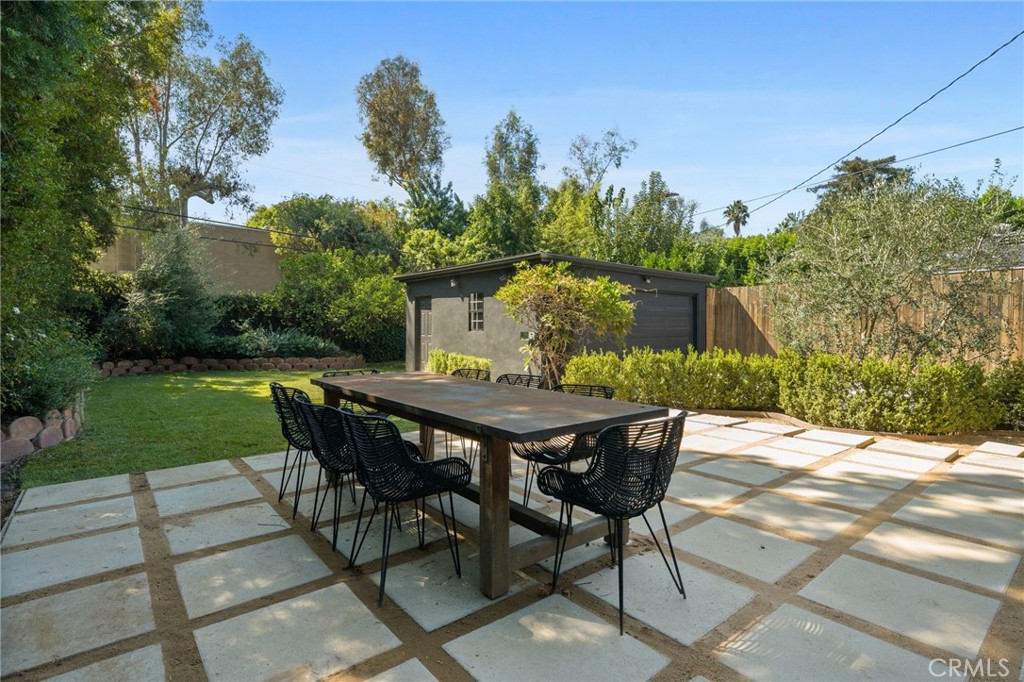 11110 Landale Street Property Photo 35