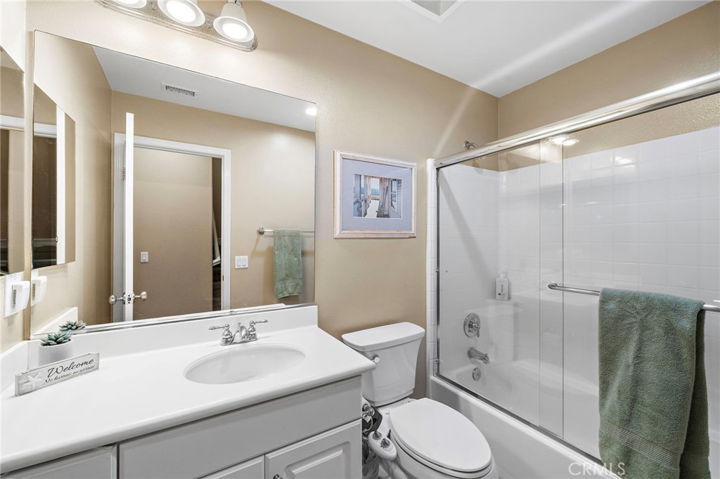 221 Landmark Property Photo 18