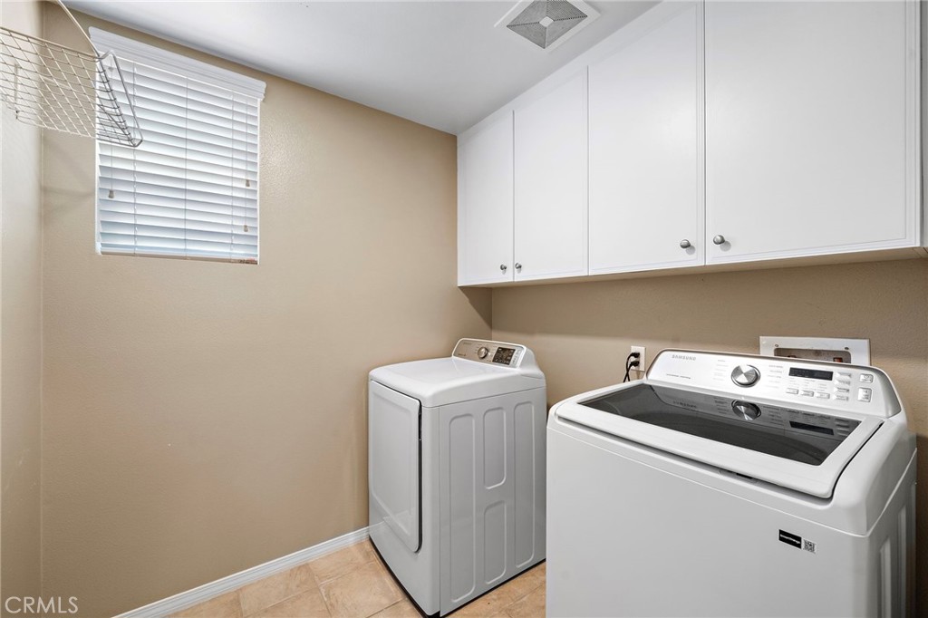 221 Landmark Property Photo 21