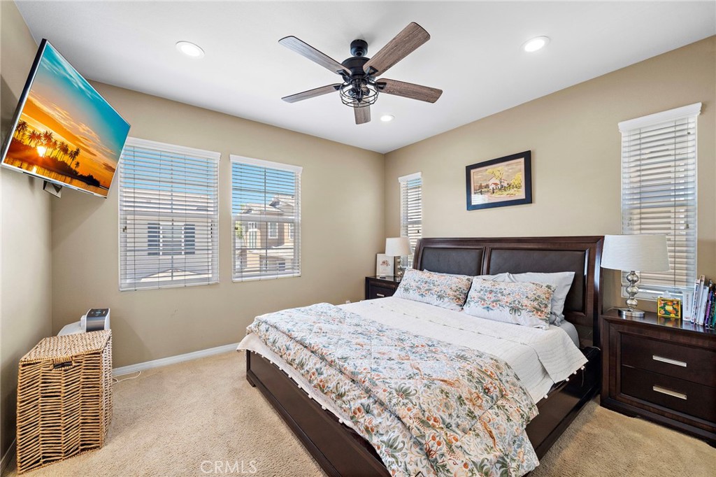 221 Landmark Property Photo 24