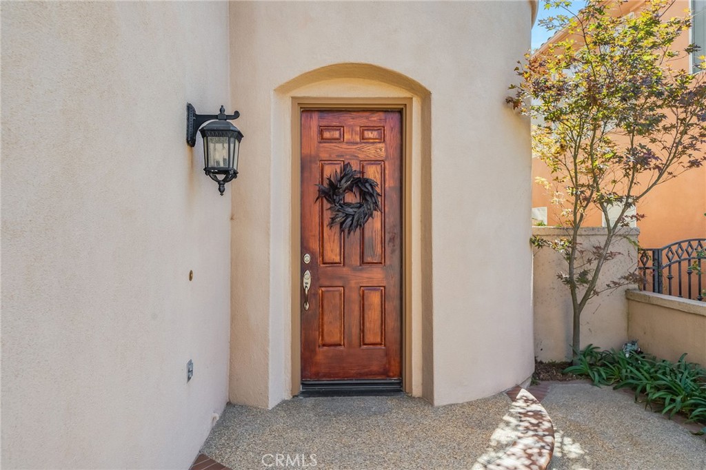 7124 Forest Glen Drive Property Photo 3