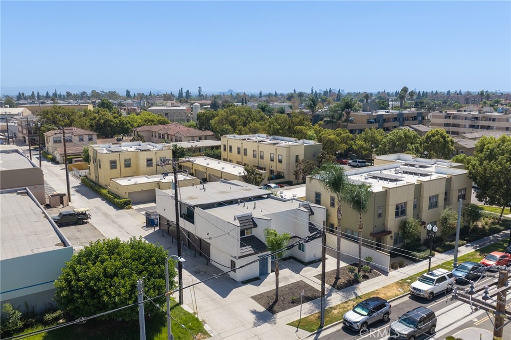 812 E Santa Ana Property Photo 4