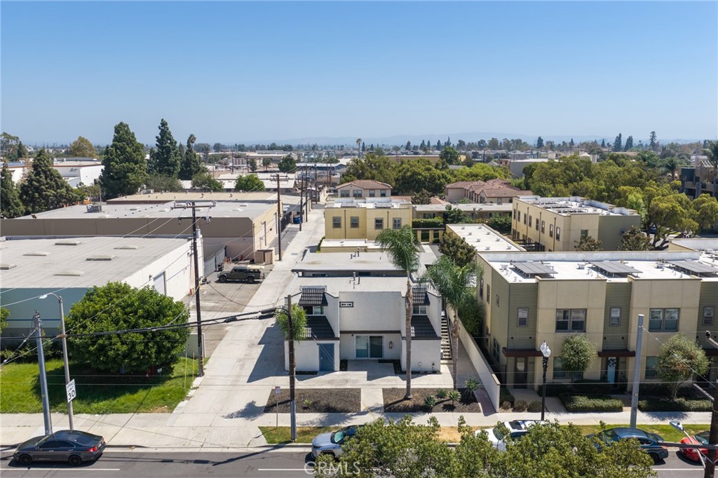 812 E Santa Ana Property Photo 5
