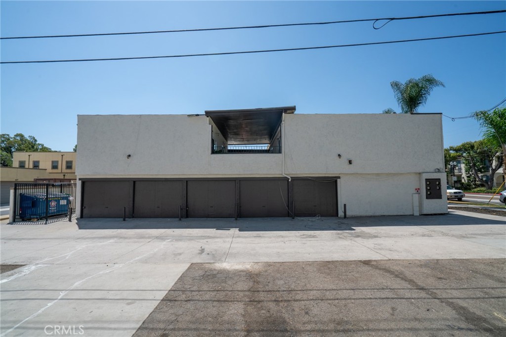 812 E Santa Ana Property Photo 8