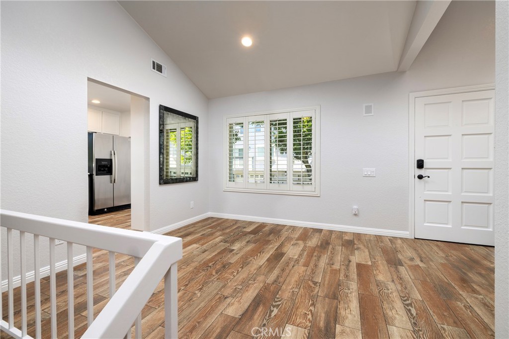 11 Sunshine Property Photo 9